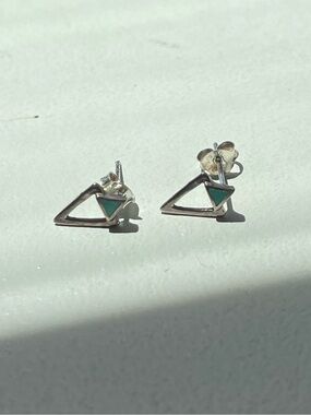Minimalist Triangle Stud Earrings with Tiny Turquise Stones
